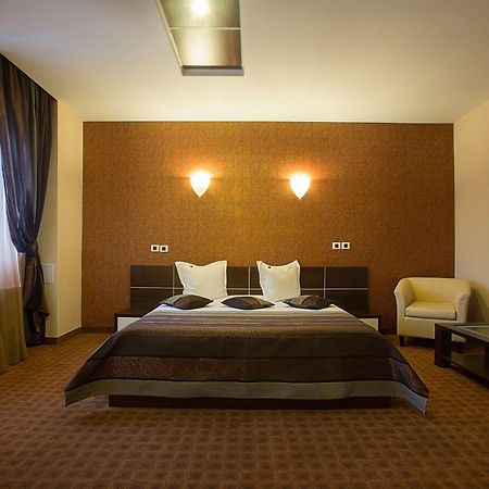 Inter Business Bucharest Hotell Eksteriør bilde